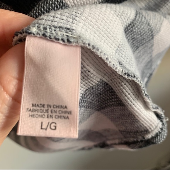 Victoria’s Secret thermal PJ top - Picture 5 of 6